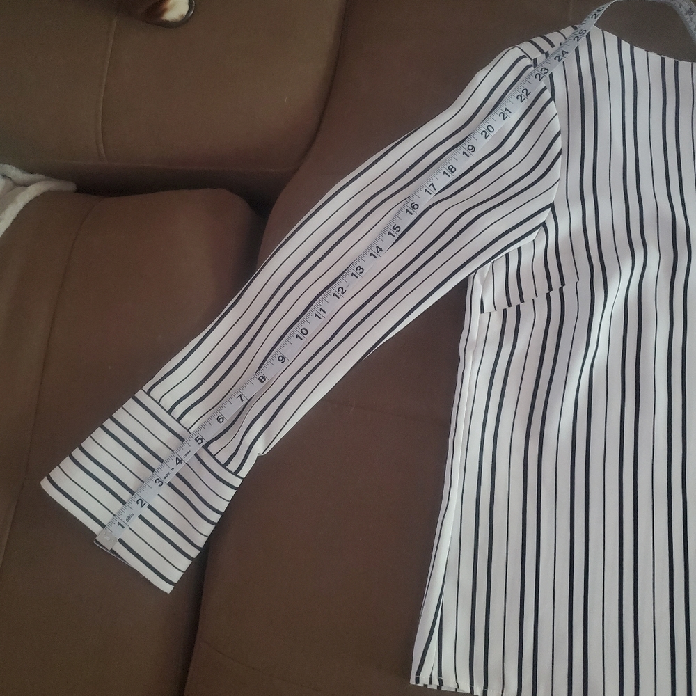 Long Split Cuff Tuxedo Stripe Blouse - Picture 6 of 8